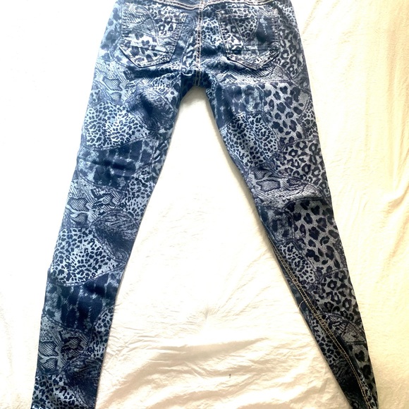 Reversible jeans. - Picture 2 of 4